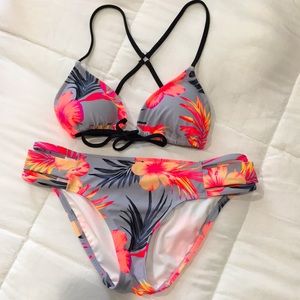 PINK NWOT Neon tropical bikini